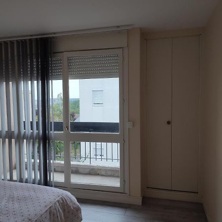 Grand Et Superbe Appartement Proche Paris Creil Esterno foto