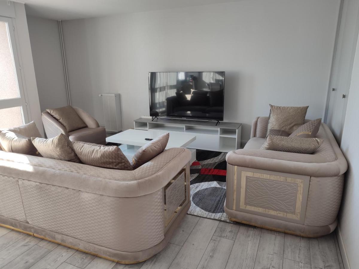 Grand Et Superbe Appartement Proche Paris Creil Esterno foto