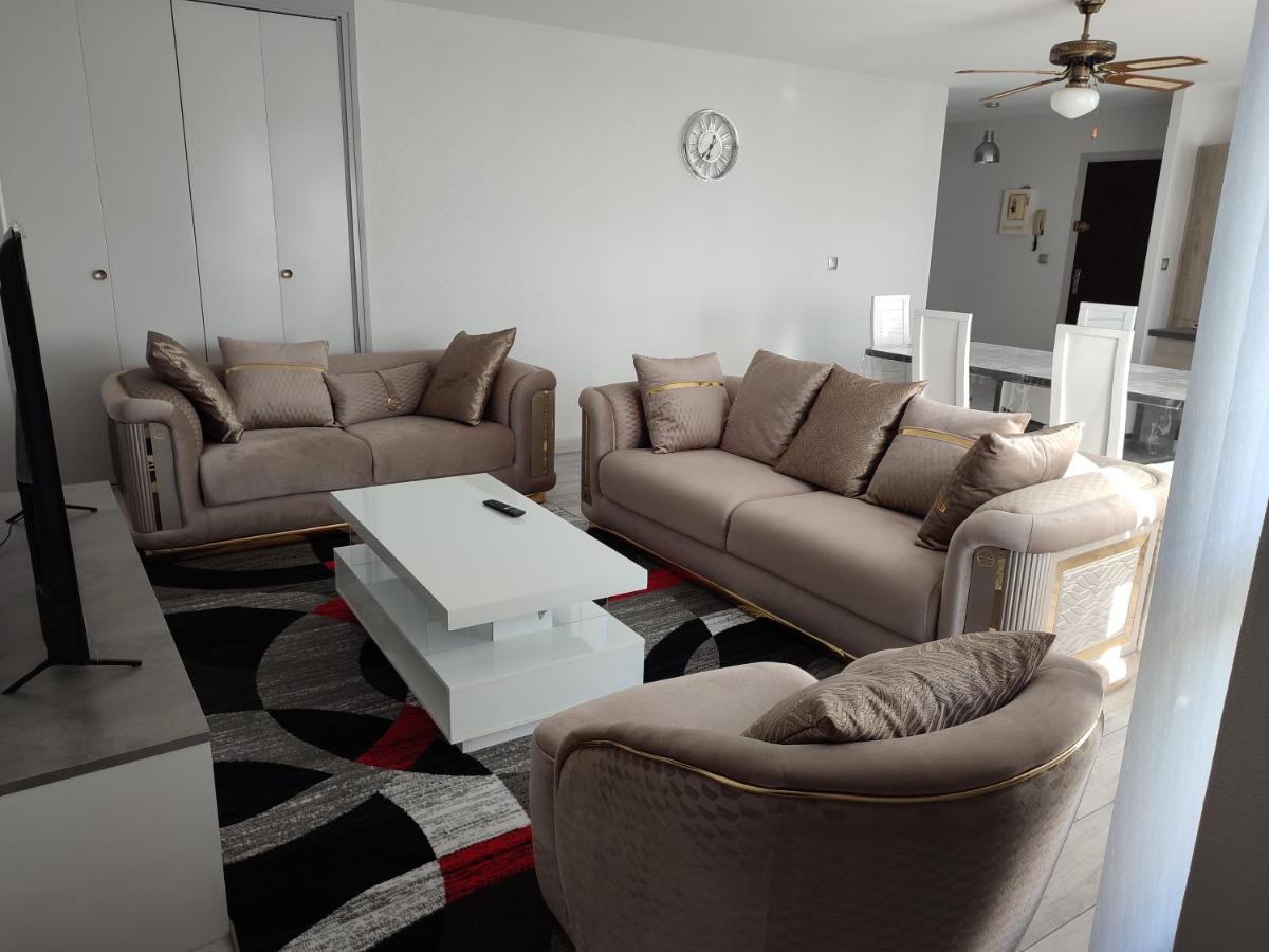 Grand Et Superbe Appartement Proche Paris Creil Esterno foto